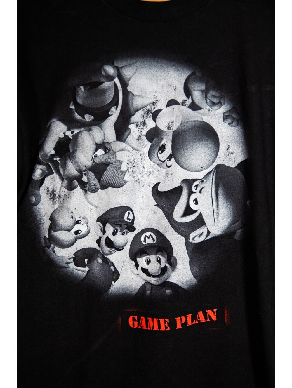 Nintendo Mario and Gang Game Plan Y2K 2012 T-Shirt - Men's L